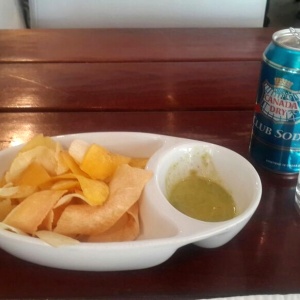 Chips con Salsa de Aji.