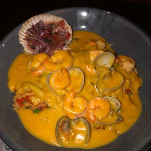 Platos Fuertes - Arroz con Mariscos