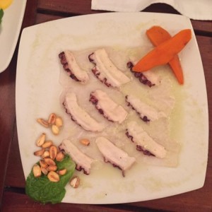 Tiradito de pescado y pulpo al natural
