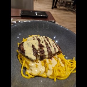 Platos Fuertes - Fetuccini Maremonti (pedimos el langostino aparte)