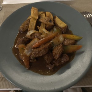 Lomo saltado