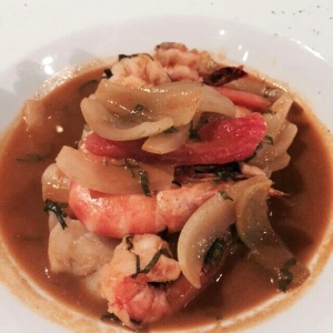 Sudados de pescado con camarones