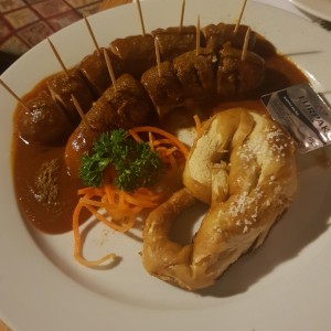 currywurst + pretzel