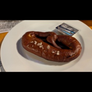 Laugenbrezel -Pretzel de Lejía