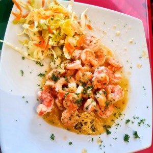 Camarones al ajillo
