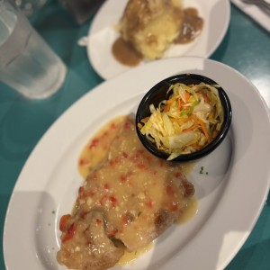 Filete de Corvina al Ajillo