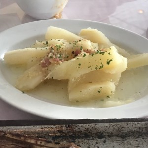 Yuca al Moho