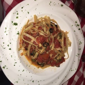 Fettuccine a la puttanesca