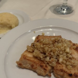 Corvina con ajo