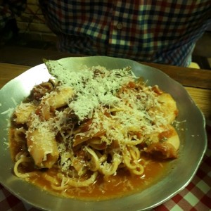 Pasta con Calamares y Anchoas
