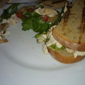 sandwich de pollo