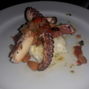 pulpo a la parrilla - entrada
