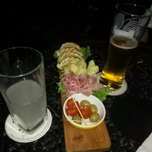 Plato para picar entre dos