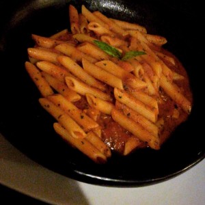 Penne en salasa abirrata