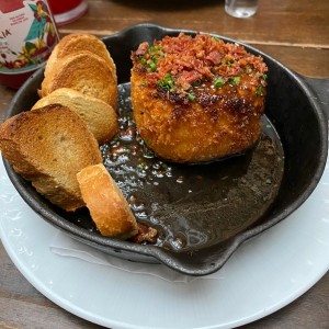Brie Frito