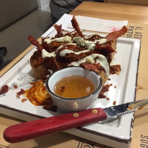 Pato pollo buffalo