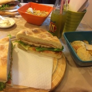 Combo milanesa de pollo