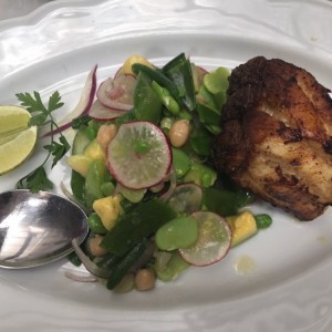 pescado encostrado con vegetales