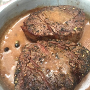 Steak pimienta
