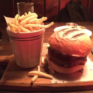 Hamburguesa de la casa