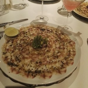 Carpaccio de pez blanco