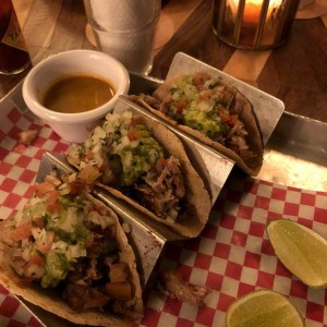 Tacos de Carnitas