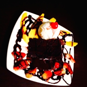 Torta de chocolate con helado 