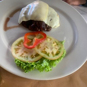 Baby beef gratinado