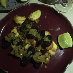 morcilla con chutney de manzana