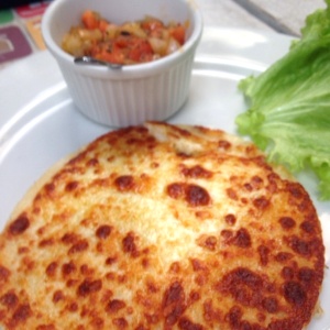 Arepa con hogao