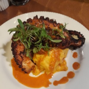 Pulpo a la parrilla.