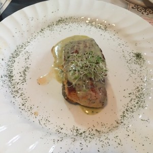 salmon a las finas hiervas