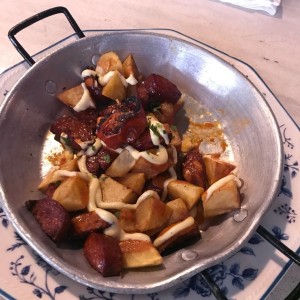 Patatas bravas