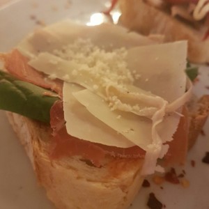 brocheta prosciutto