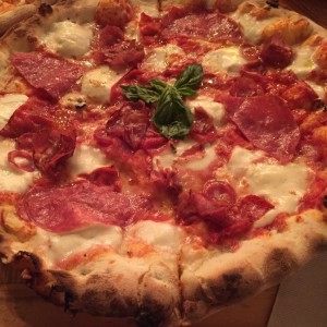 Pizza Salumi