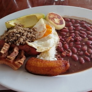 Bandeja Paisa