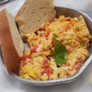 huevos revueltos 
