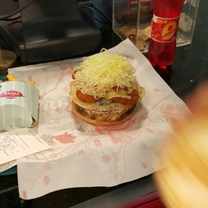 hamburgesa de 3 carnes