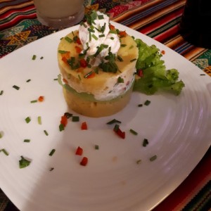 Causa de camarones