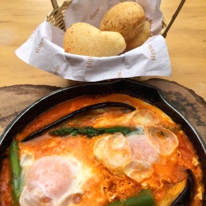 Huevos con Berenjena