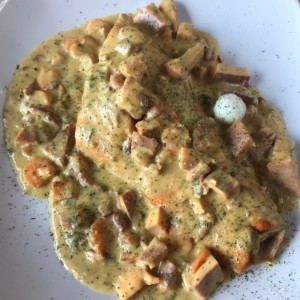 salmón en salsa marinera