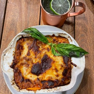 lasagna bolognesa y Tito?s mule