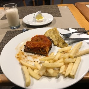 Sobrebarriga en salda criolla