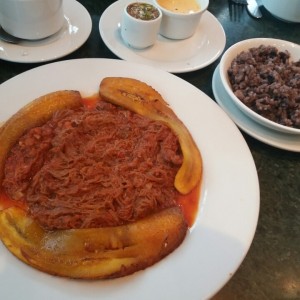 ropa vieja con arroz