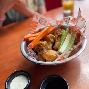 Alitas con salsa teriyaki