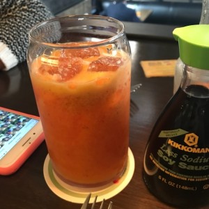 jugo de mandarina fresa