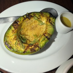 Aguacate a la parrilla