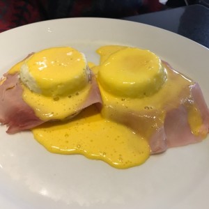 huevos benedictinos
