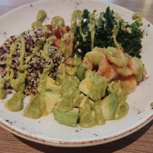 Plato de quinua con camarones