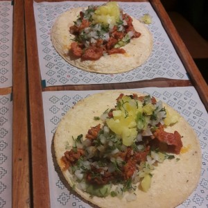 Tacos al pastor